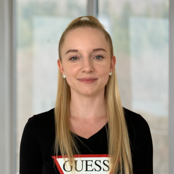  Sara  Asaj (Pflegefachkraft )