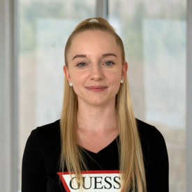 Sara Asaj (Pflegefachkraft )